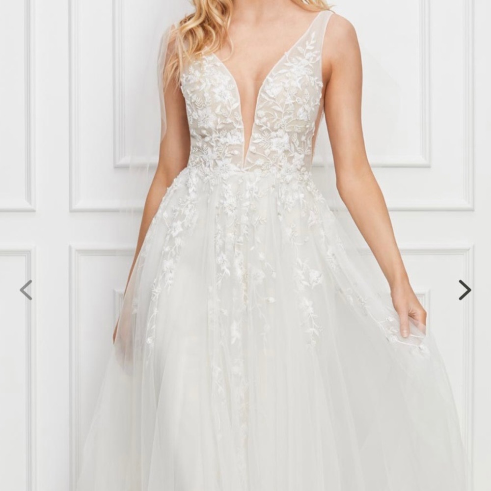 Wtoo by Watters Seeley A-Line Wedding Gown